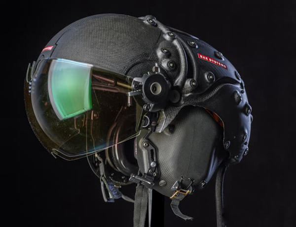 最先进战机飞行员头盔搭载全新夜视技术